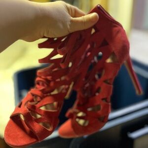 Elegant Red Women's Heels Aldo side 7.5